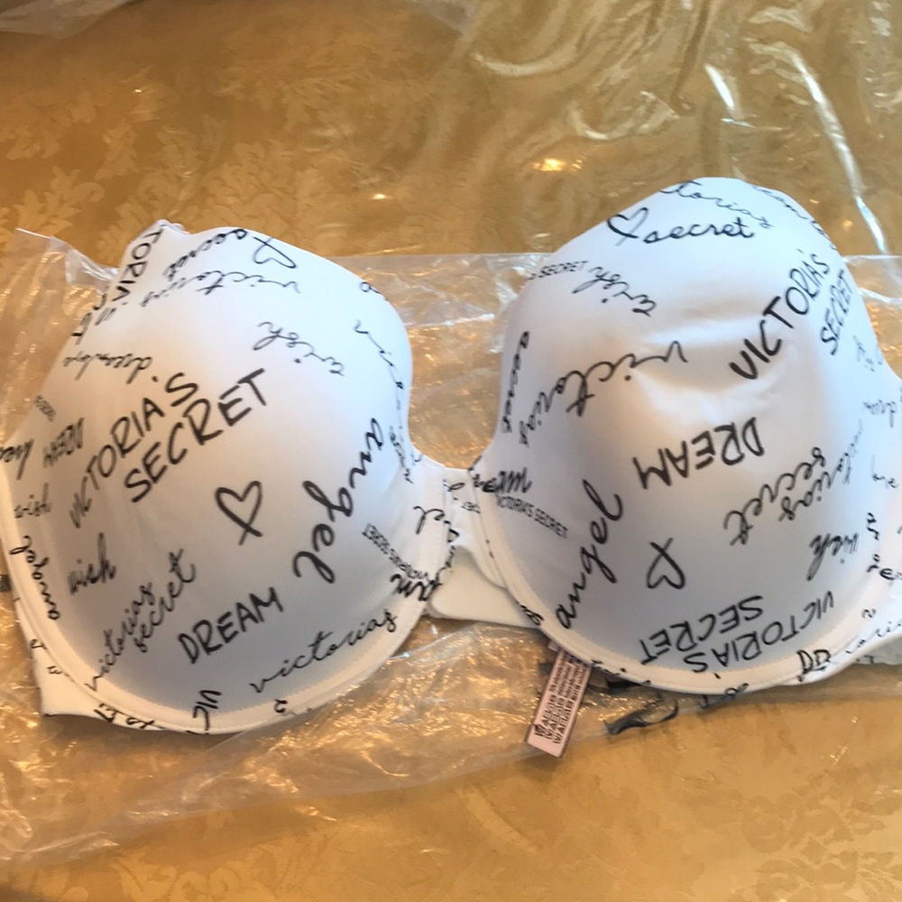 VS Lightly Lined Demi Bra